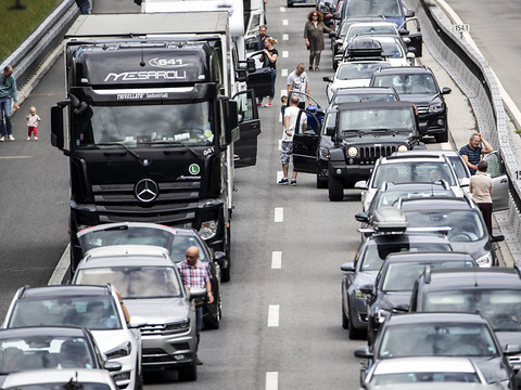 A nouveau dix kilomètres de bouchons au portail nord du Gothard