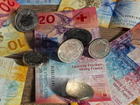 Des dizaines de milliers de francs dépensées par les candidats pour les élections