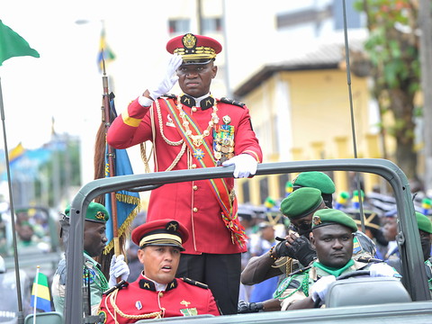 Gabon: Raymond Ndong Sima nommé Premier ministre de transition