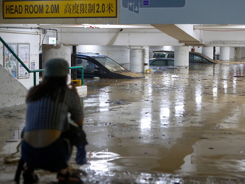 Hong Kong touchée par des pluies historiques