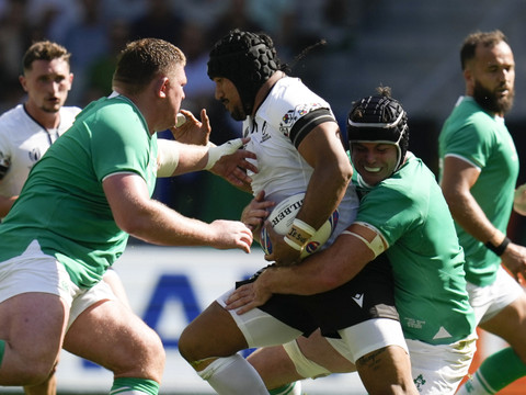 L'Irlande sans pitié, l'Angleterre solide