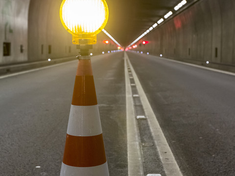 Fermeture du tunnel routier du Gothard pour une durée indéterminée