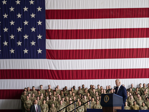 Attentats du 11 septembre: Biden appelle à 