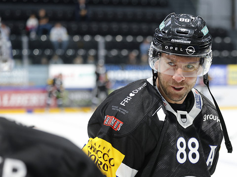 Bertschy donne la victoire à Fribourg-Gottéron