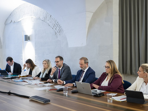 Déficit de 256 millions prévu au projet de budget 2024 de Genève
