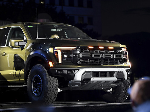 USA: début de la grève dans trois usines automobiles