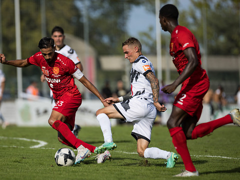Rapperswil-Jona sort Yverdon, Servette facile