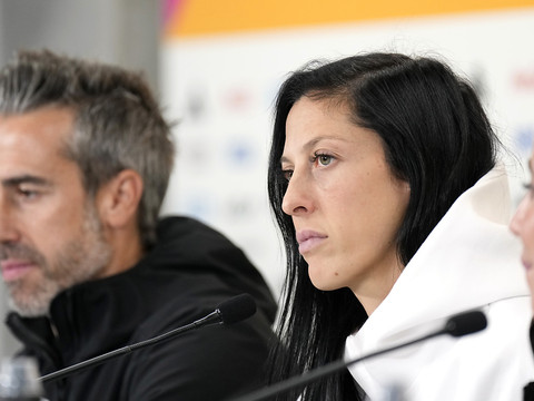 Jenni Hermoso accuse la fédération d'intimidation et de menaces