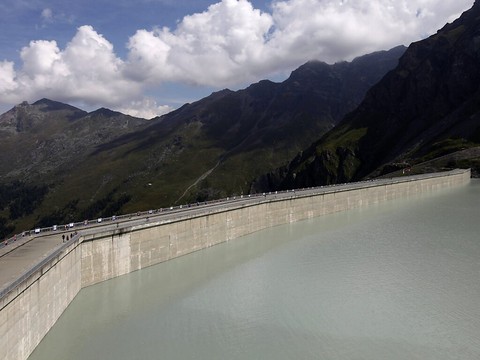 Consensus sur les débits résiduels, mais pas les panneaux solaires