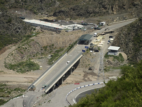 Karabakh: l'Azerbaïdjan appelle les Arméniens à capituler