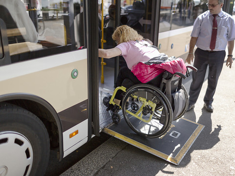 Les personnes handicapées encore largement exclues de la société