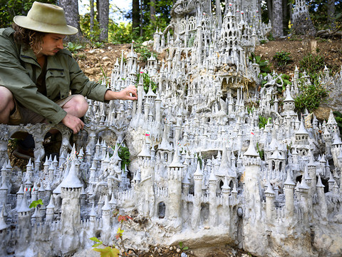 Une citadelle éphémère a été érigée dans une forêt de Bière (VD)