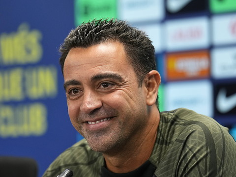 Xavi prolonge au Barça jusqu'en 2025