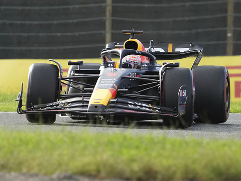 Une 29e pole pour Verstappen, en démonstration samedi