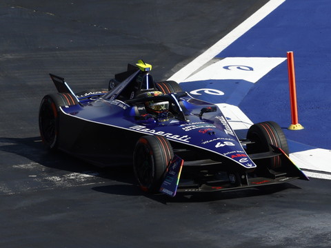 Formule E: Edoardo Mortara roulera chez Mahindra