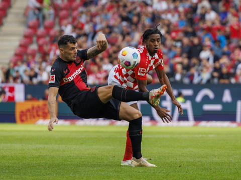 Leverkusen assure, le Bayern et Leipzig se neutralisent