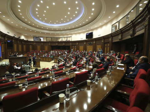 Le parlement arménien ratifie l'adhésion à la CPI
