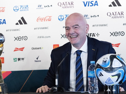 FIFA: la Coupe du monde 2030 sur trois continents et six pays