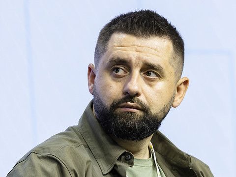 Un proche de Zelensky critique la Suisse sur les livraisons d'armes