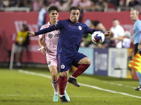 Sombre soirée pour Shaqiri, Messi et Rooney