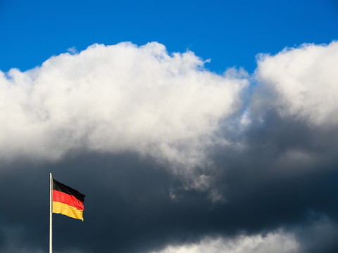 Allemagne: la production industrielle poursuit sa chute en août