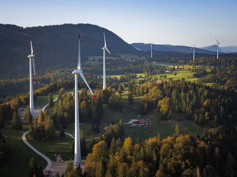 Le premier parc éolien vaudois a été inauguré à Sainte-Croix