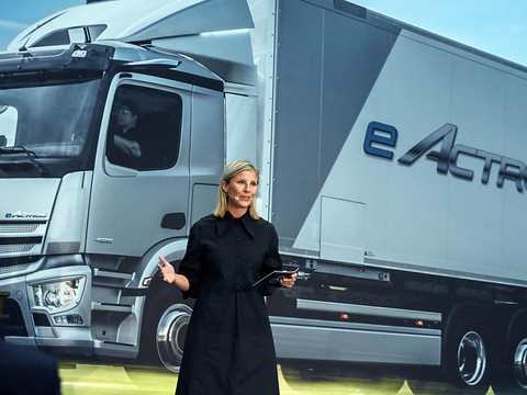 Camions électriques: Mercedes-Benz Truck dévoile un premier modèle