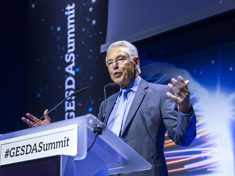Le GESDA lance un cursus de diplomatie scientifique et s'étoffe