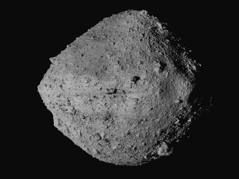 Eau et carbone dans l'échantillon d'astéroïde rapporté par la Nasa