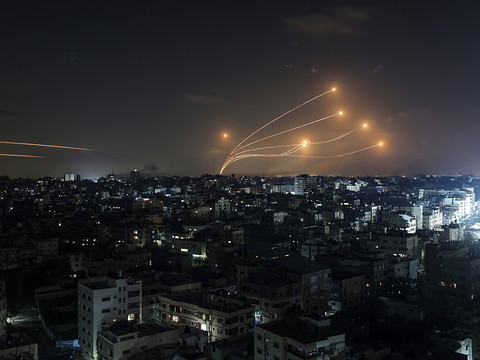 Le Hamas affirme avoir libéré une otage avec ses deux enfants