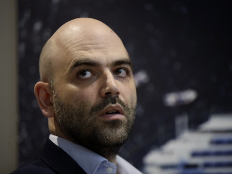 Amende de 1000 euros pour Saviano pour avoir diffamé Meloni