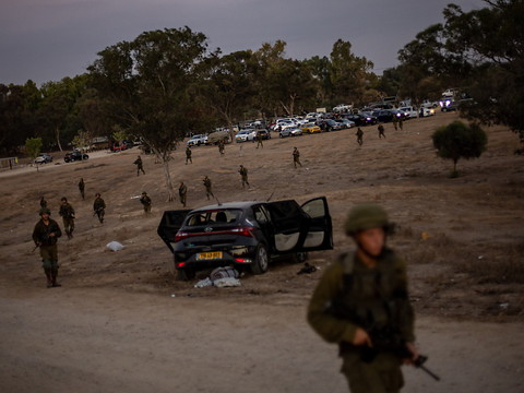 L'armée israélienne annonce avoir mené des incursions au sol à Gaza