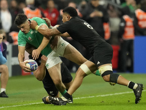 La Nouvelle-Zélande domine l'Irlande et file en demi-finale