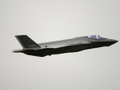 Lockheed Martin: bénéfice en léger repli au 3e trimestre