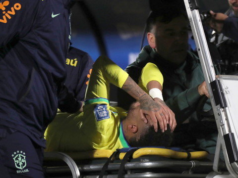 Neymar en larmes