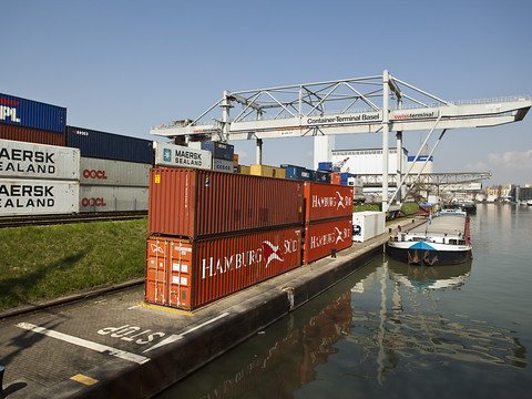 Les exportations suisses retrouvent de l'allant au 3e trimestre