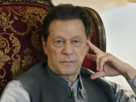 Imran Khan inculpé pour divulgation de documents classifiés