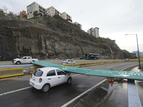 Mexique: au moins 27 morts à Acapulco après le passage d'Otis