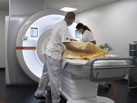 L'empreinte CO2 des soins autant mortelle que les erreurs médicales