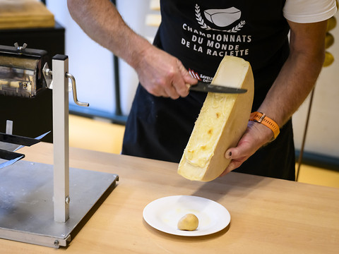 Les meilleurs fromages à raclette viennent du Valais et d'Obwald