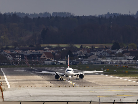 L'aéroport de Zurich momentanément à l'arrêt lundi