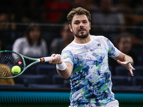 Stan Wawrinka battu au bout de la nuit