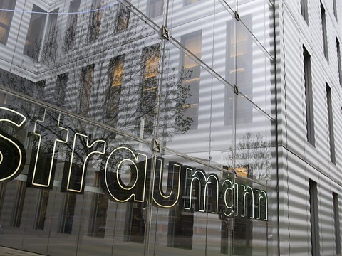 Straumann profite d'une solide demande au troisième partiel