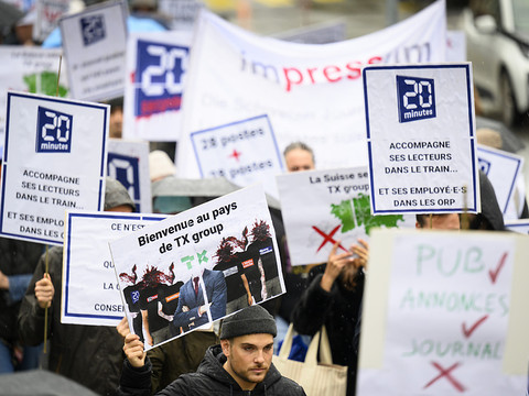 Licenciements chez Tamedia: les rédactions manifestent à Lausanne
