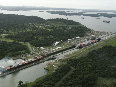 Le canal de Panama restreint encore le passage des navires