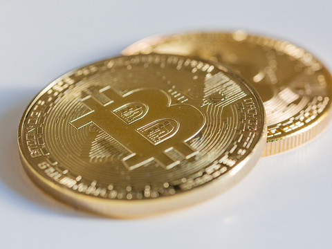 Le bitcoin dopé par l'espoir d'un nouveau placement grand public