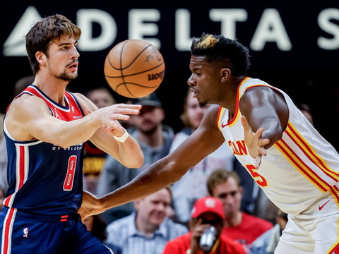 Troisième victoire consécutive pour les Hawks