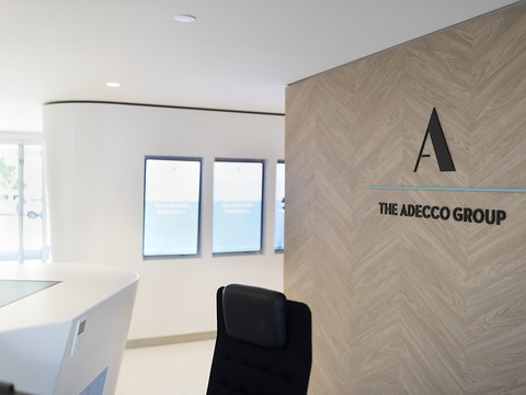 Adecco améliore son résultat dans une conjoncture difficile