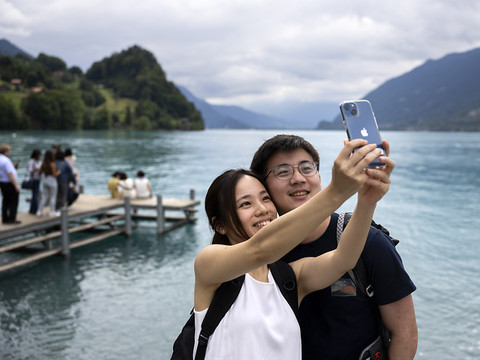 Nuitées hôtelières dopées par les touristes étrangers en septembre
