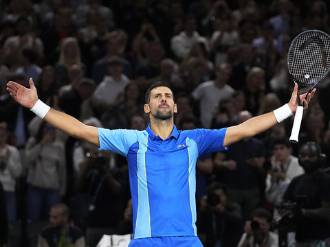 Djokovic se venge de Rune en quarts de finale